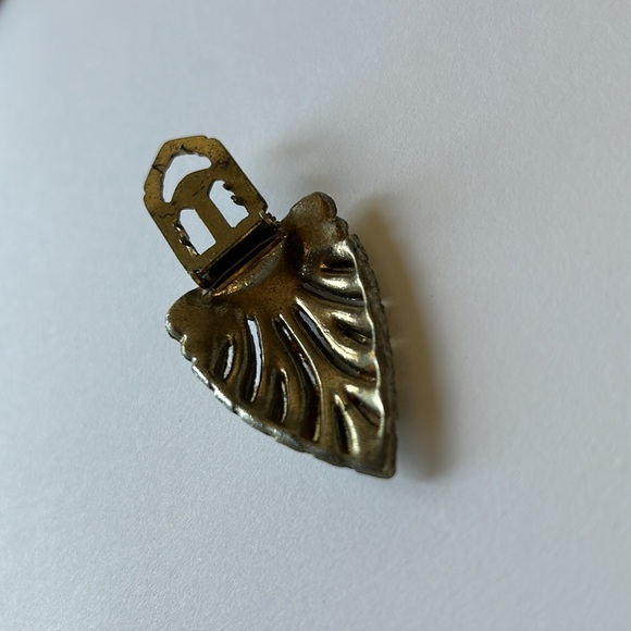 VINTAGE🗝️1930s Silvertone Costume Jewelry Dramatic Art Deco Diamanté Dress Clip - Picture 5 of 7
